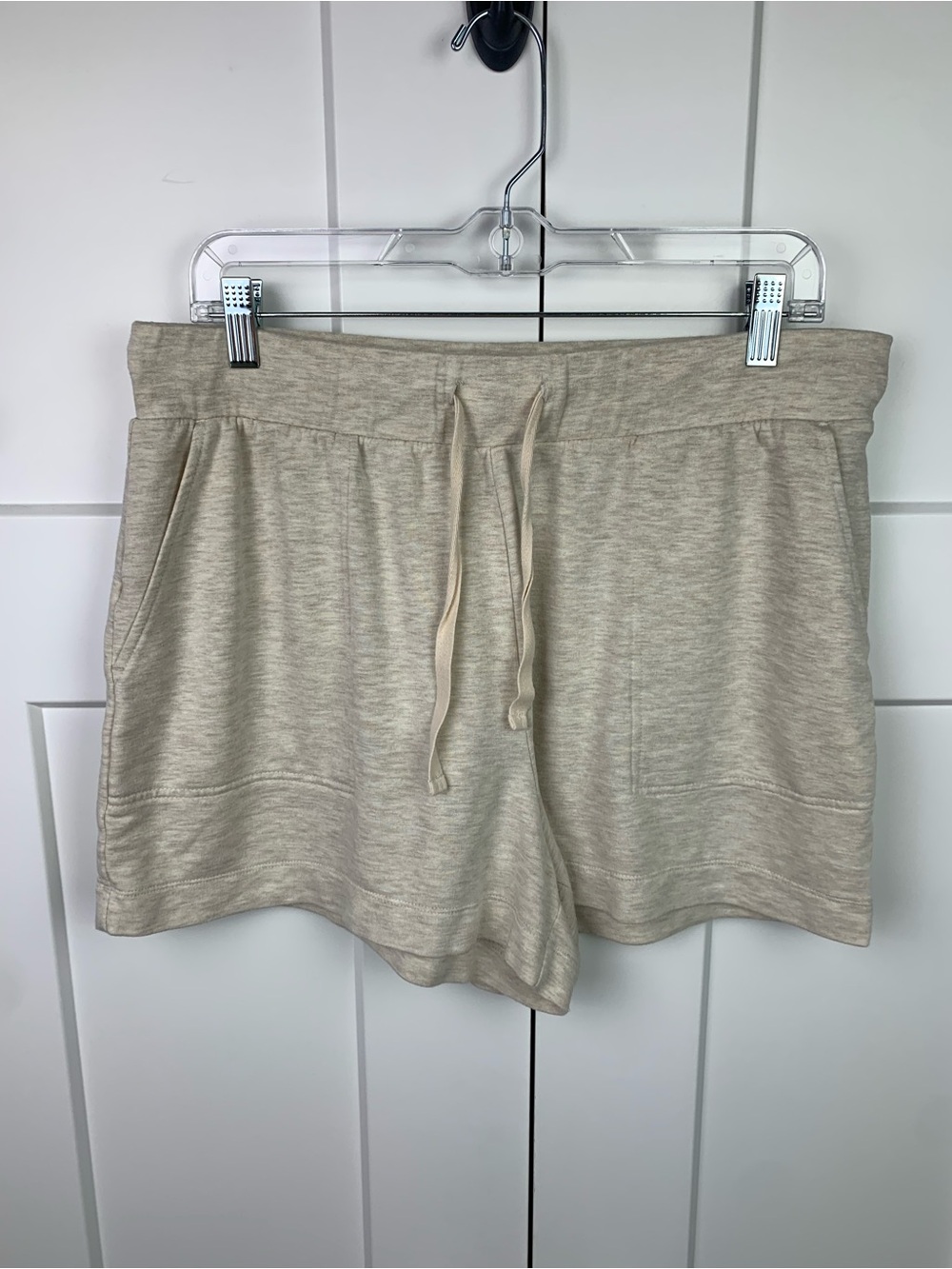 Lou & Grey Signature Soft Pull On Shorts Large Beige Oatmeal Soft Lounge Sleep